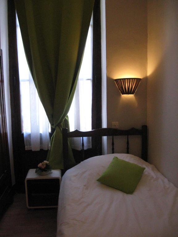 Hotel Notre Dame De Fourviere Lourdes Cameră foto